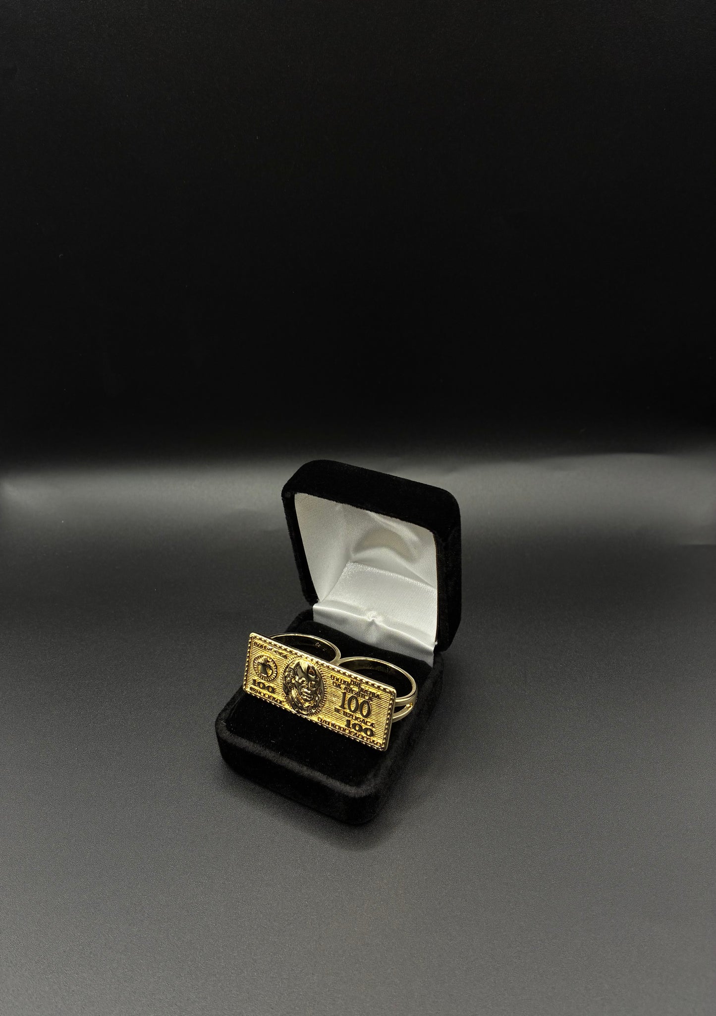 Men Benji double finger ring 14k gold plated