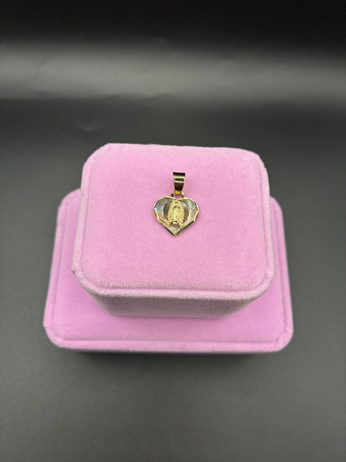 Women Virgin Mary Diamond cut pendant 14k gold plated