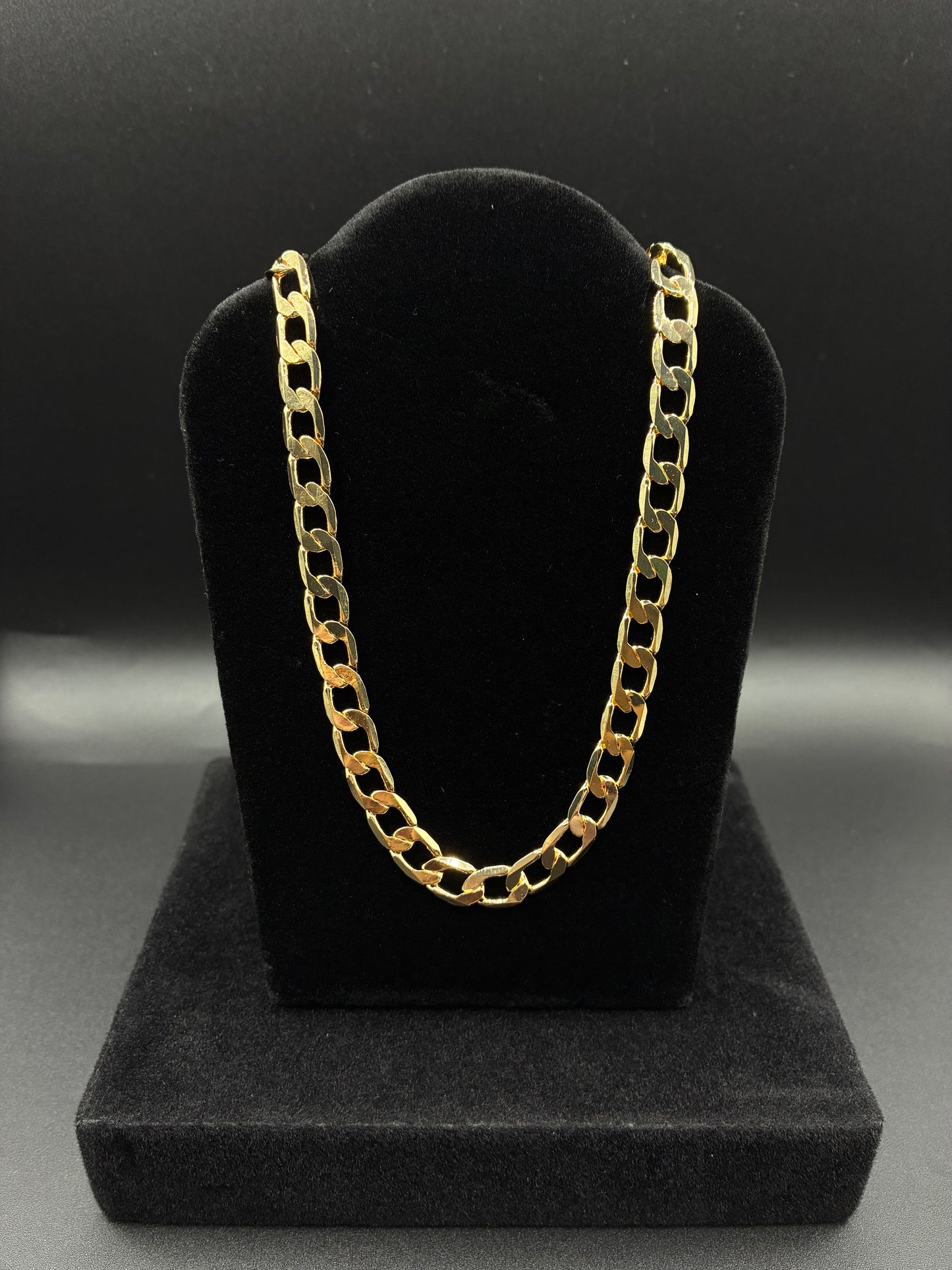 Men 24in Cuban chain 14k gold plated