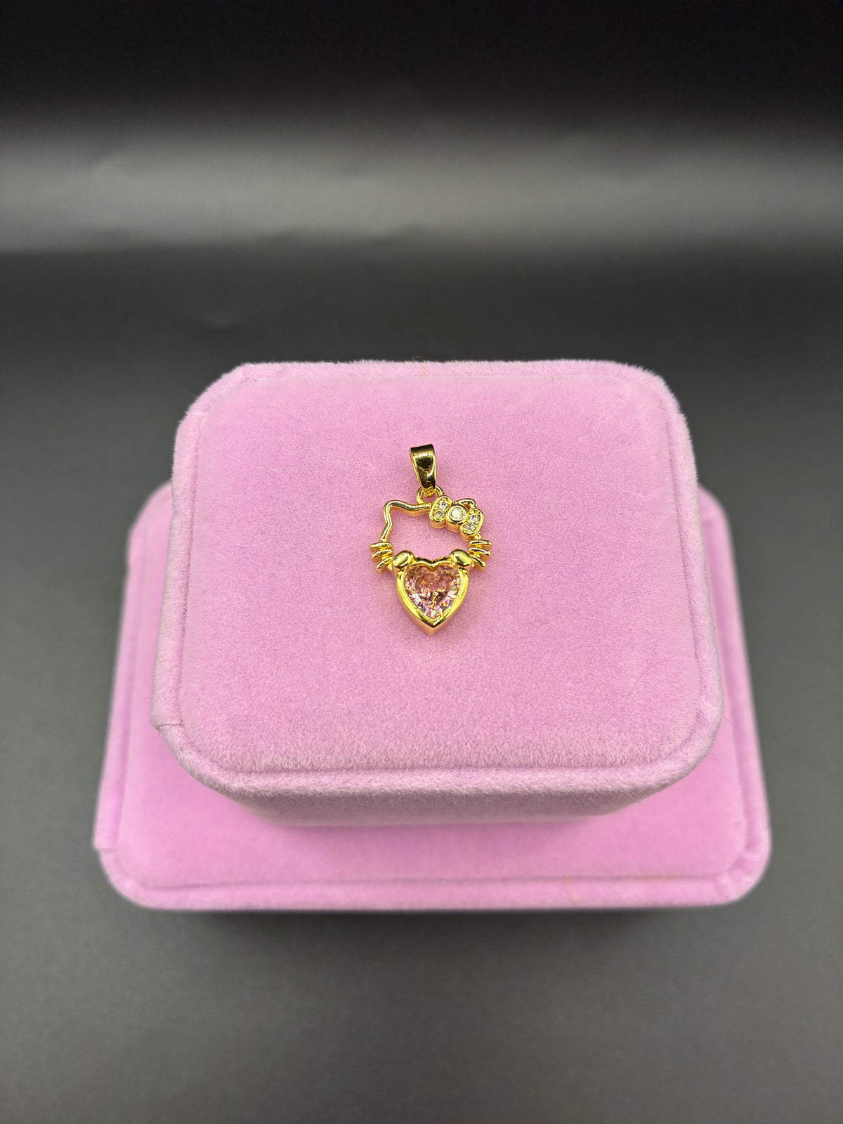 Women heart hk pendant