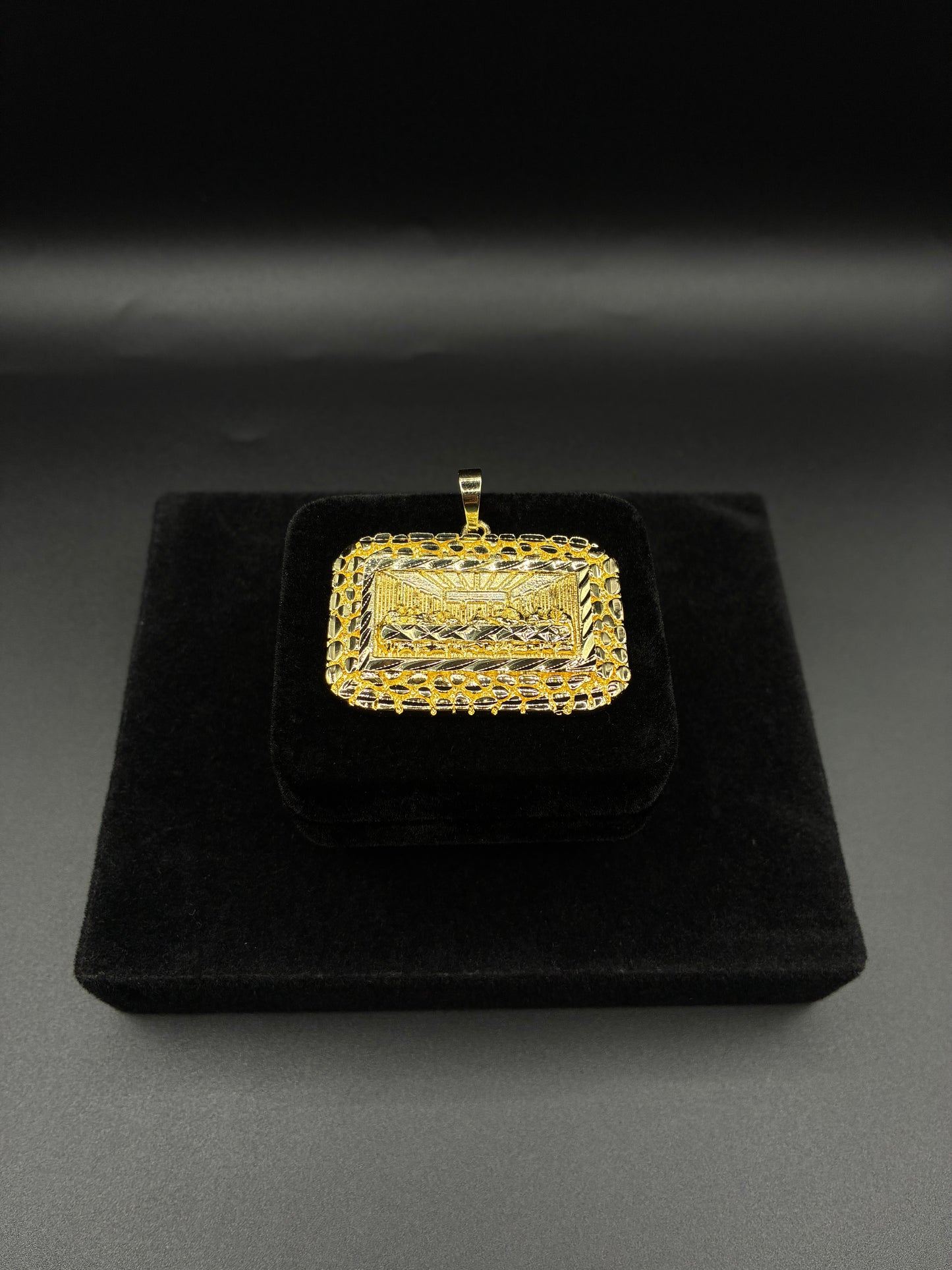 Men last supper nugget and diamond cut pendant 14k gold plated