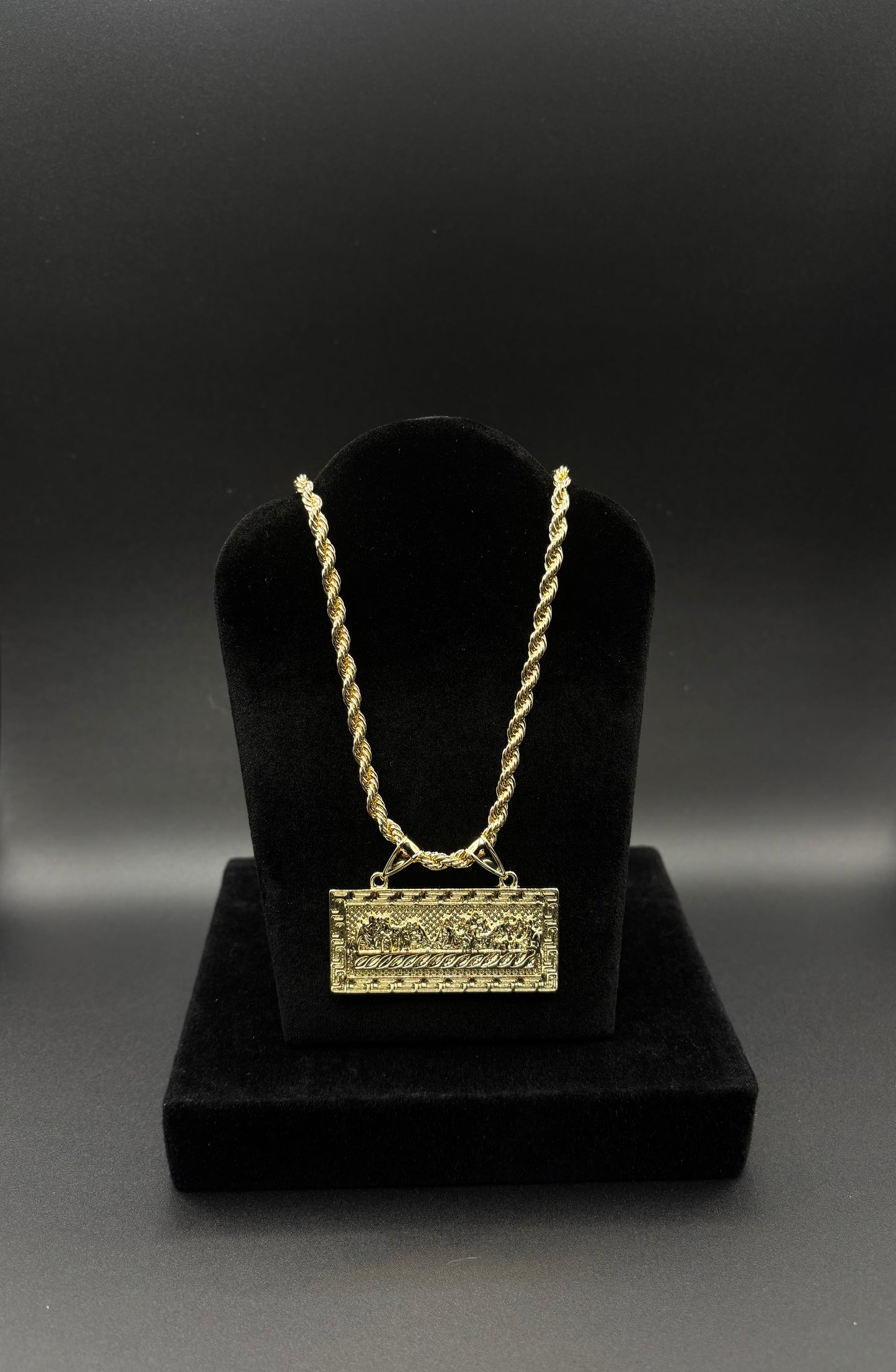 Men rope 22inch chain with last supper pendant 14k gold plated