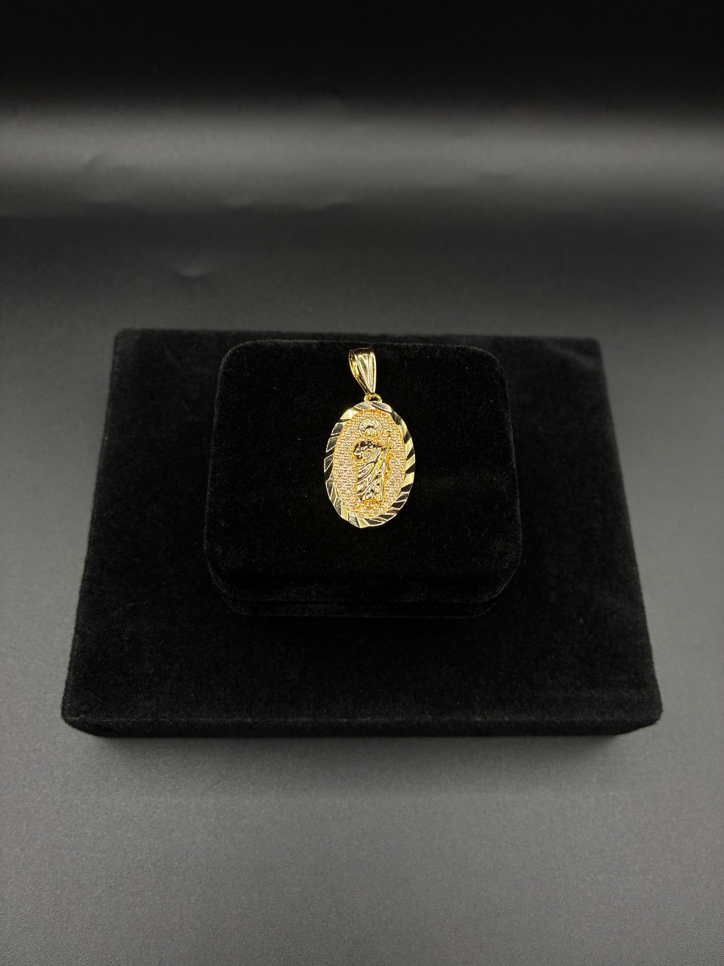 Men San Judas Diamond cut pendant 14k gold plated