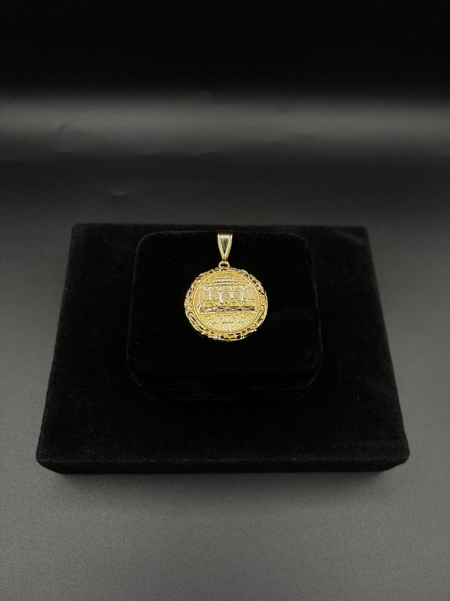 Men last supper pendant 14k gold plated