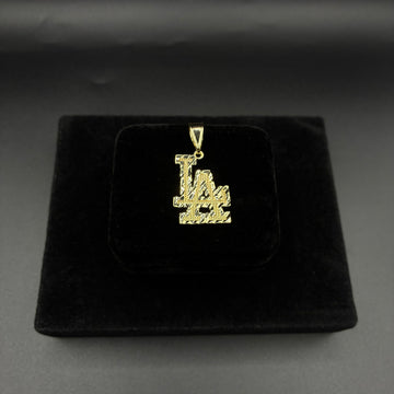 Men la pendant 14k gold plated