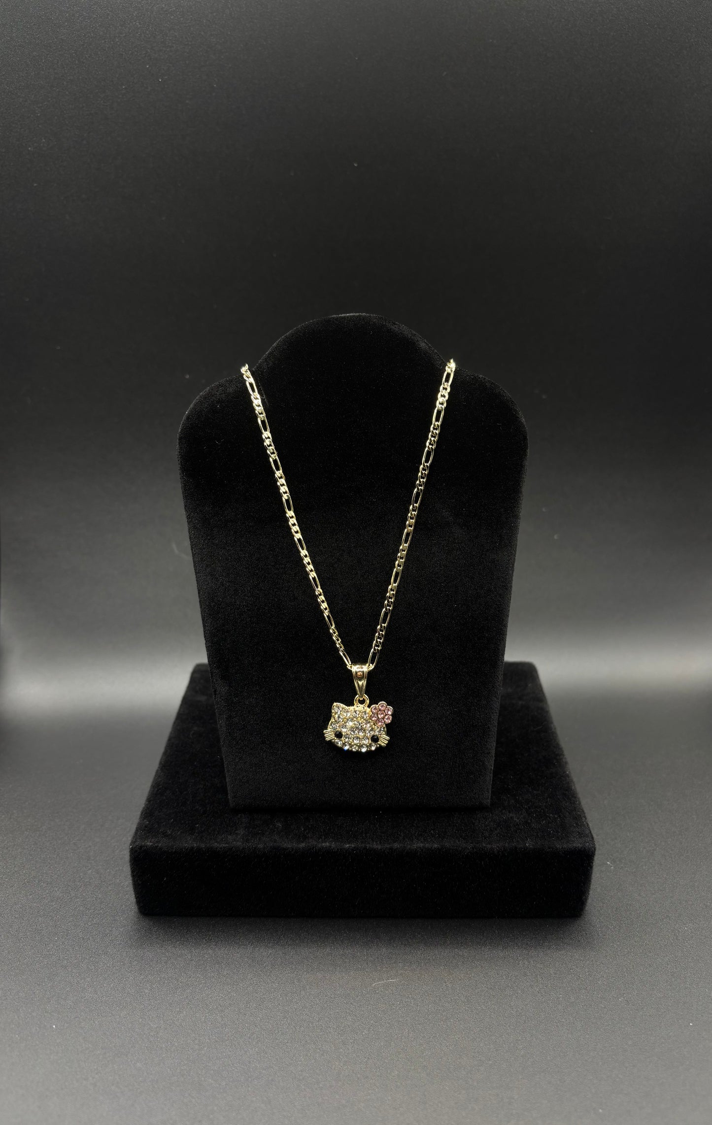 Women HK Pendant & Chain 14k Gold Plated