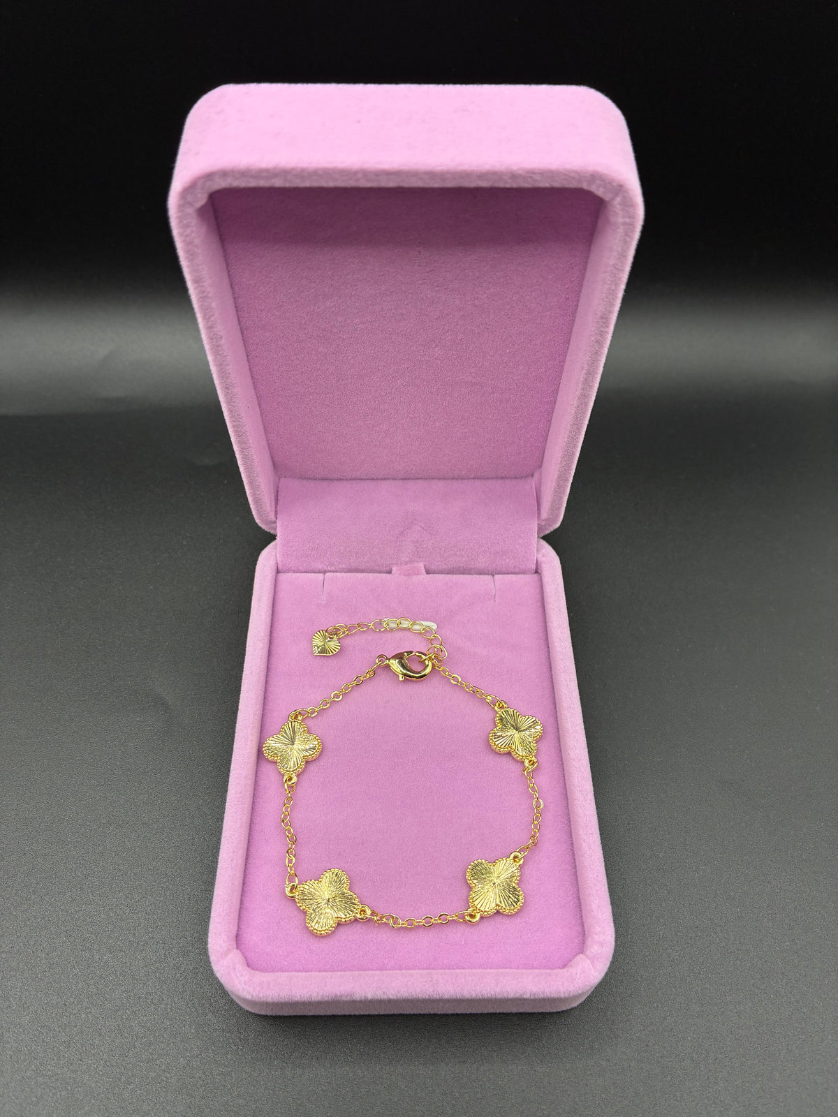 Women Clover Diamond cut bracelet 14k gold plated