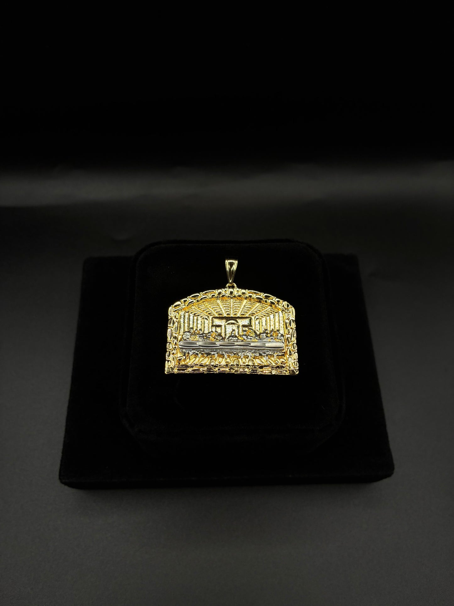Men last supper pendant 14k gold plated